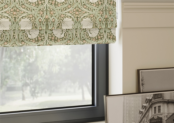 William Morris Pimpernel, Nettle - Roman Blind - Image 5